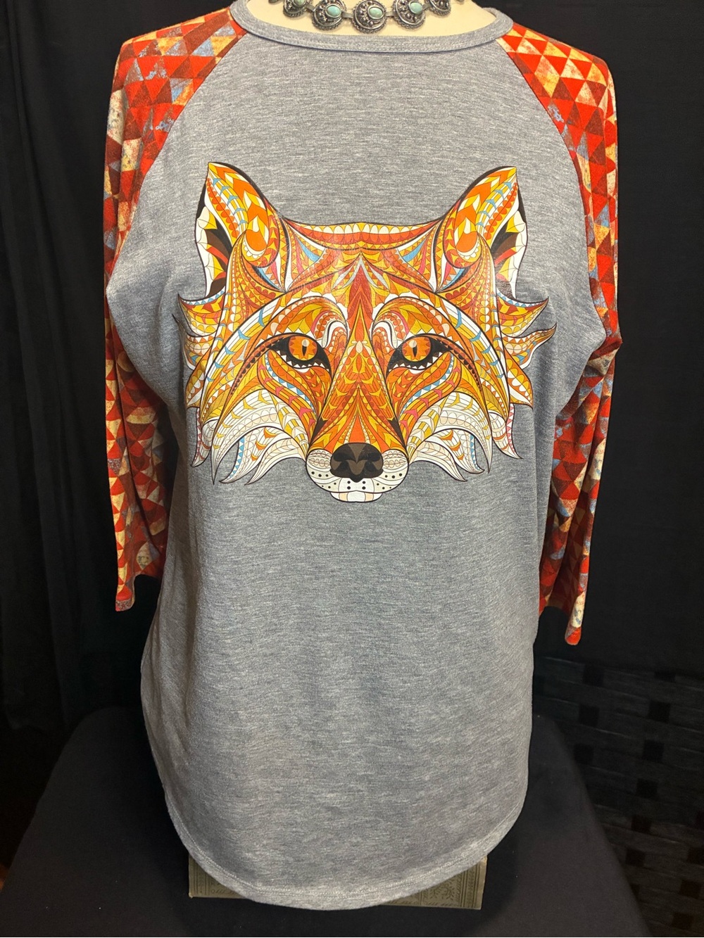 LuLaRoe Gray Raglan Tee with Orange Geometric Fox Graphic
